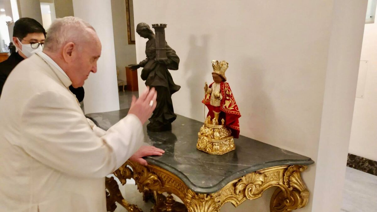Pope Francis and Sto. Niño