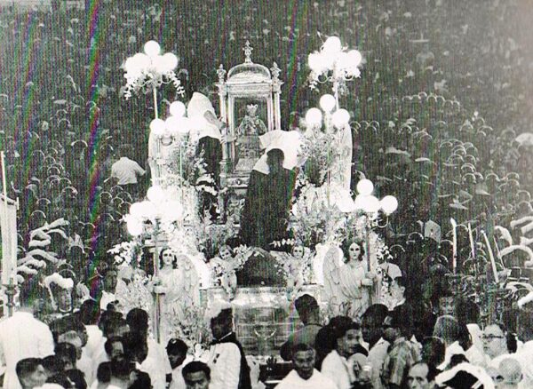 1965 solemn foot procession